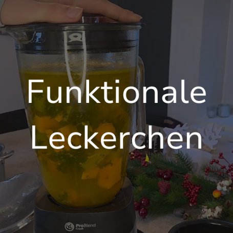 Link zur Seite "Funktionale Leckerchen". Auf dem Bild: Ein Mixer mit Gemüse darin.